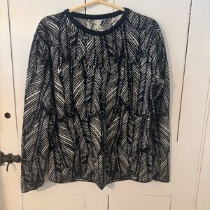Mammut Black and White Leaf Pattern Sweater